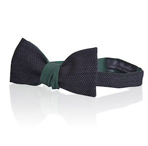 Nœud papillon en tweed vert cousu main