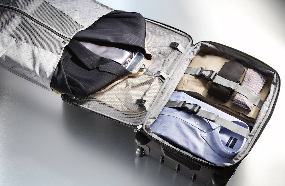 Comment plier son costume dans une valise Conseils voyage