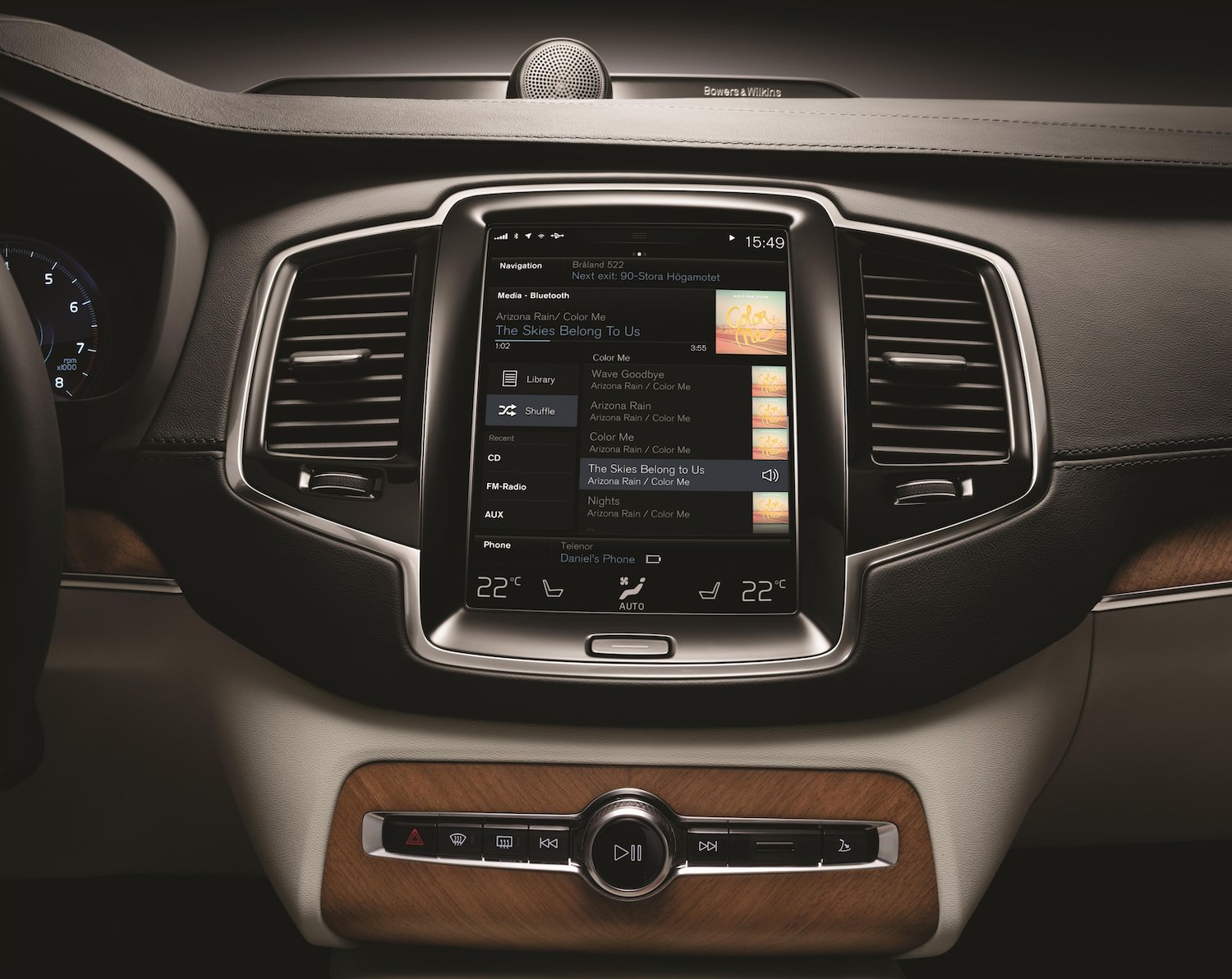 Nouveau Volvo XC90 2014 Stockholm console centrale tactile apple car play android