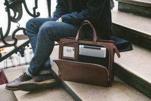 sac homme cuir qualité Leo violette