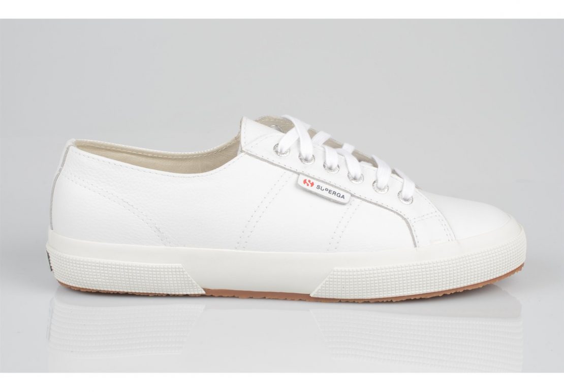 Comment bien nettoyer ses baskets blanches en cuir ? Tuto Vidéo
