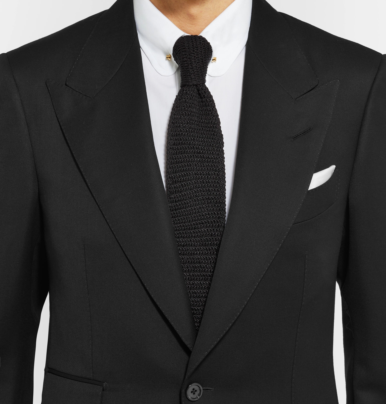 choisir cravate costume noir