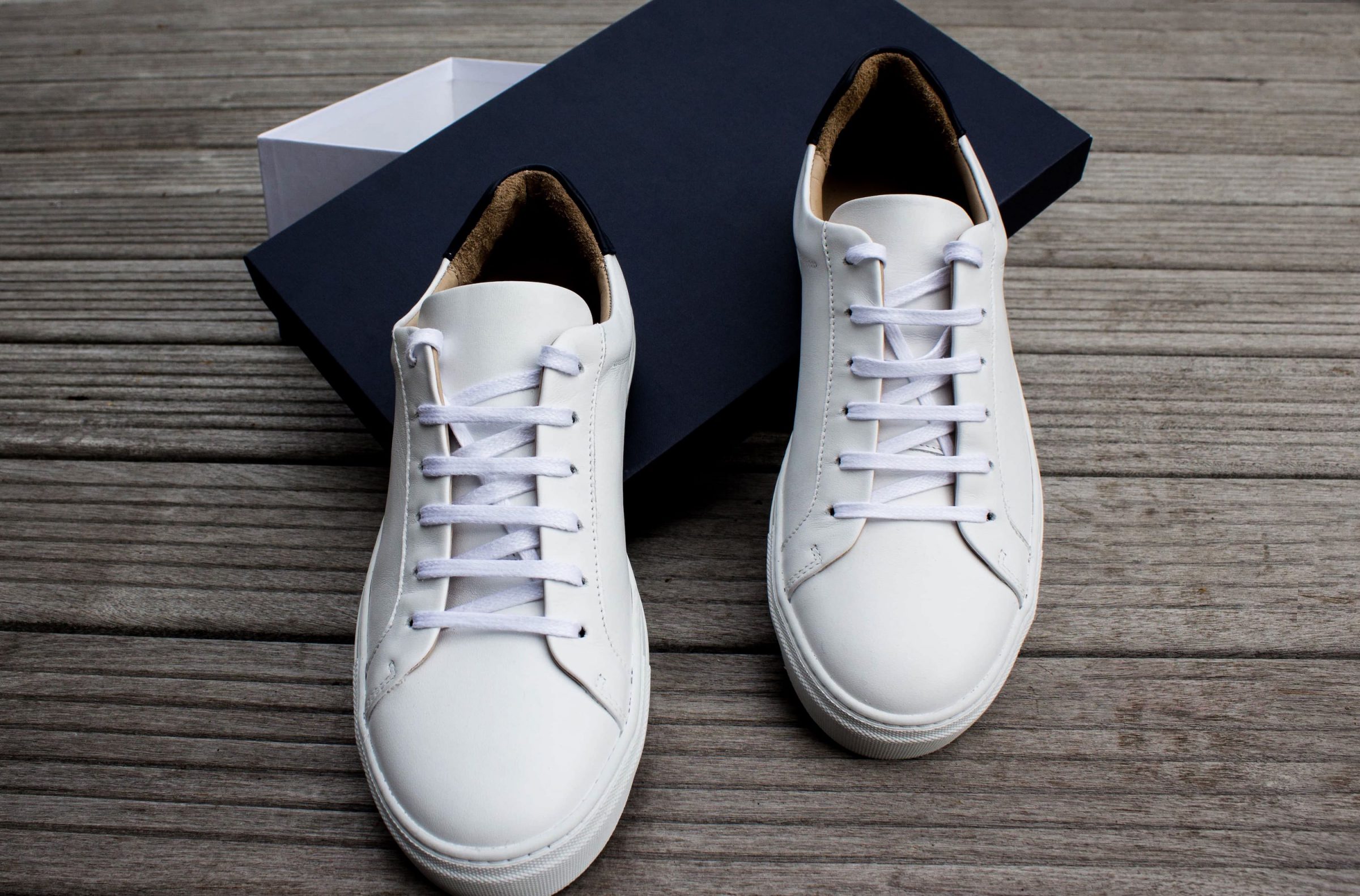 pied de biche sneakers