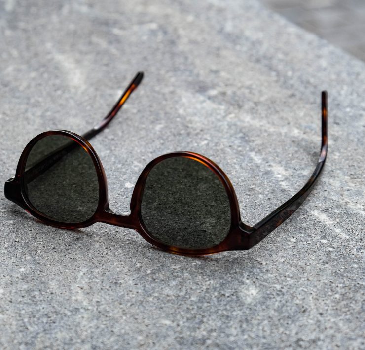lunettes de soleil atelier particulier v2 ecailles
