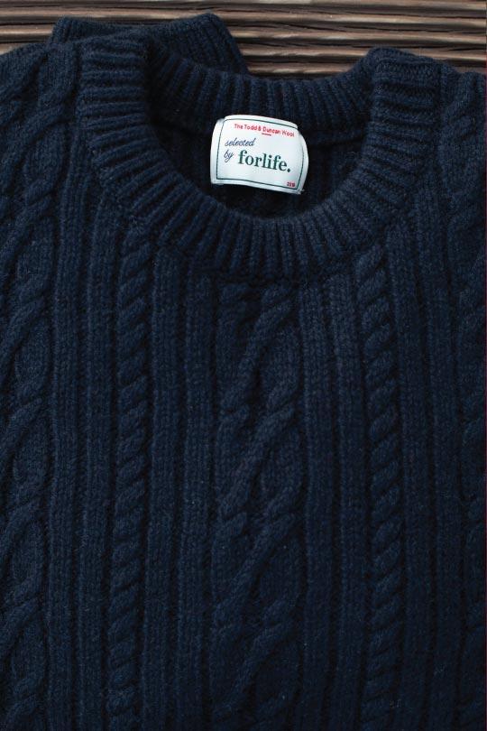 pull bleu marine laine