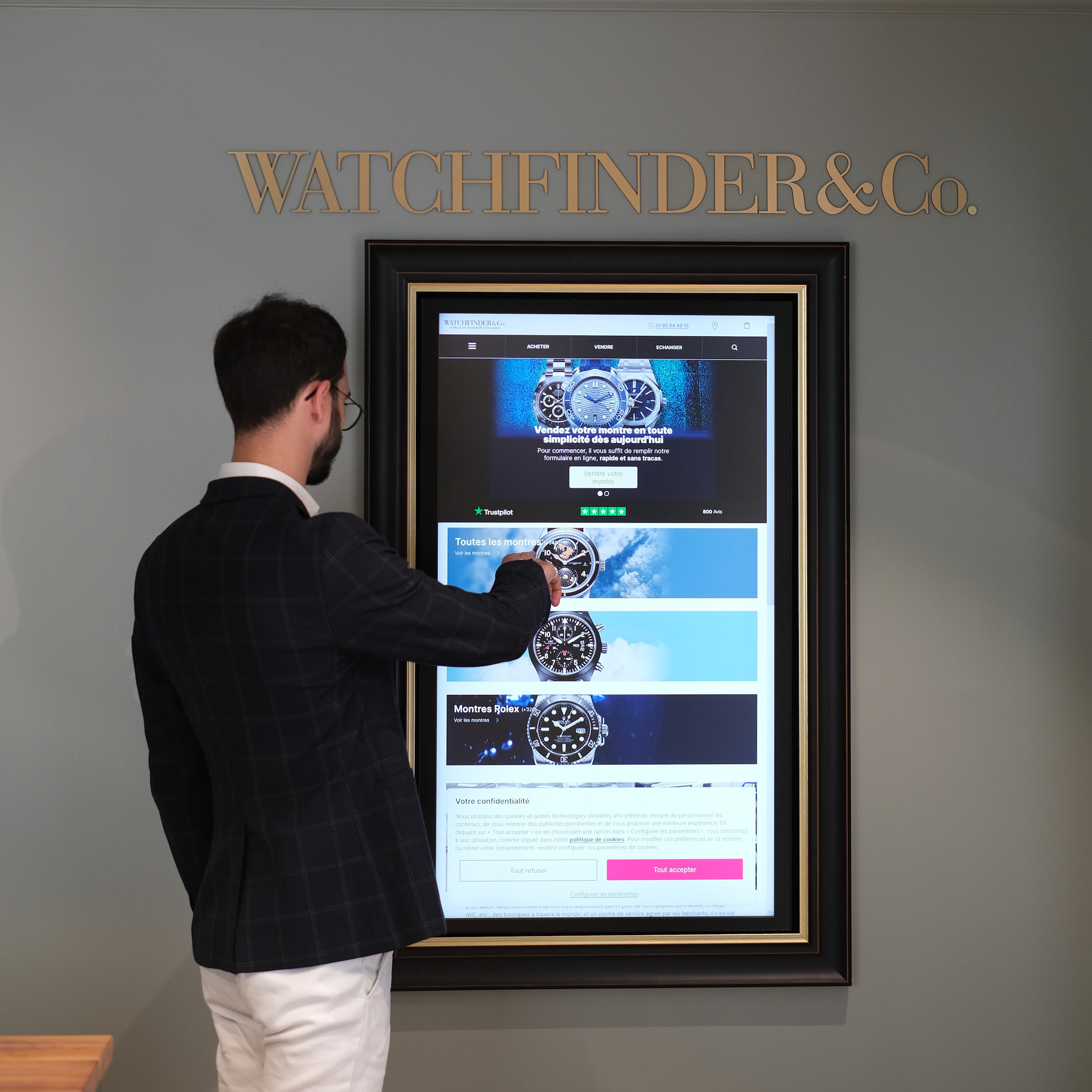 Boutique Watchfinder & co paris ecran tactile