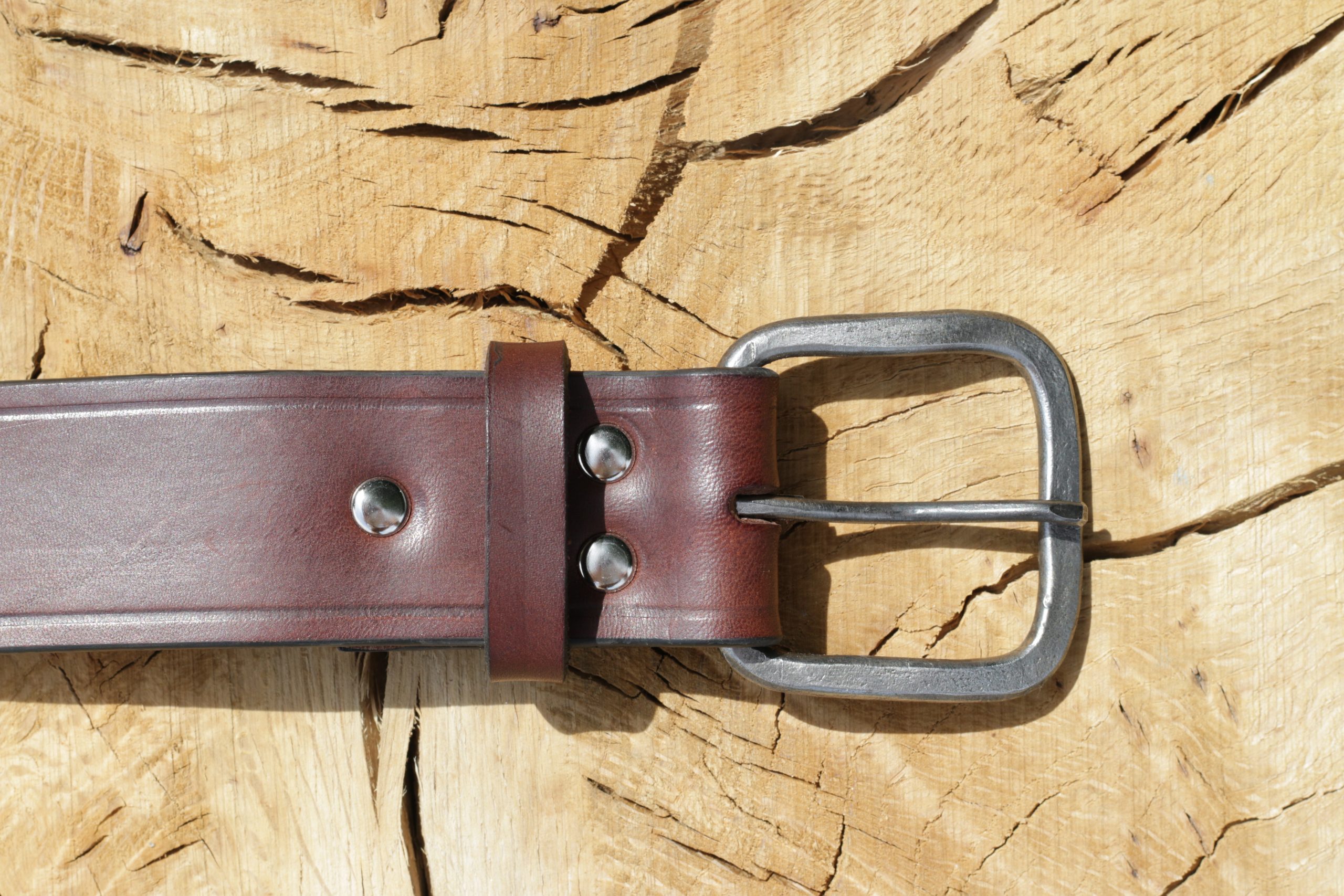 Ceinture Yvanoe en cuir brun fabriquée en Ardèche