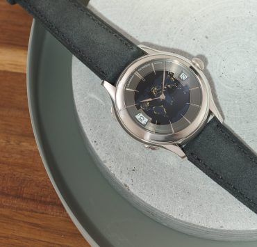 Laurent-Ferrier_Classic-Traveller-Globe-Night-Blue_Watch_LCF012.G1.NGE10_Front-02-HD