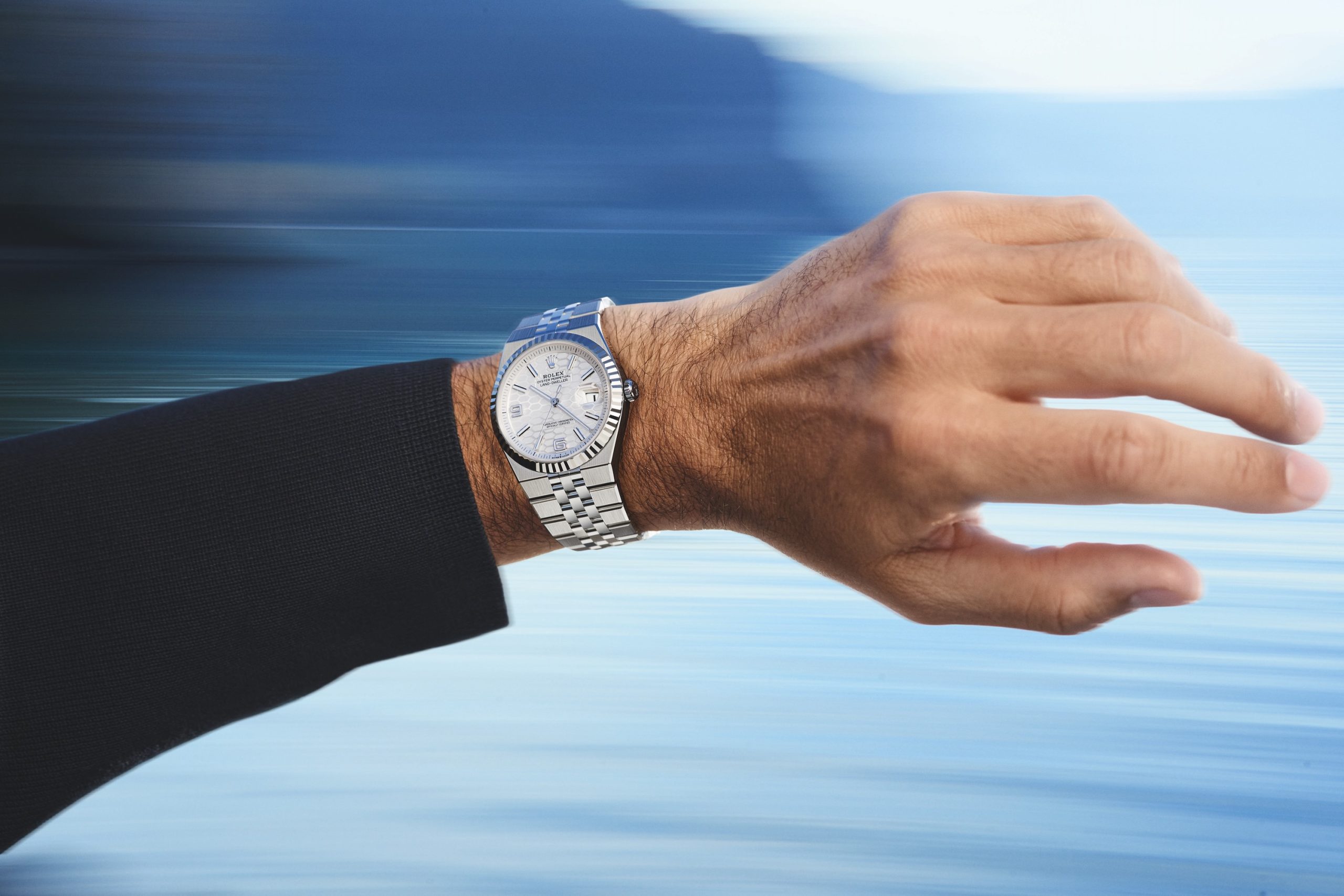 oyster-perpetual-rolex-land-dweller-poignet-de-roger-federer.jpg