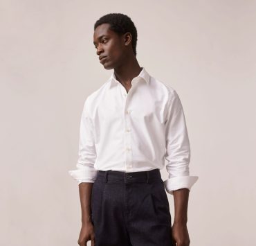 chemise blanche homme pantalon gris fonce