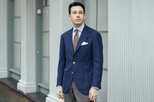 costume cravate chemise look homme veste bleu marine the armoury