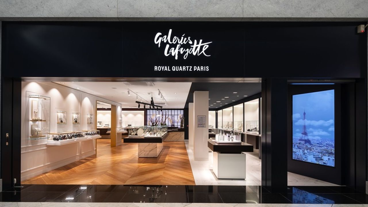 DEVANTURE ROYAL QUARTZ GALERIE LAFAYETTE