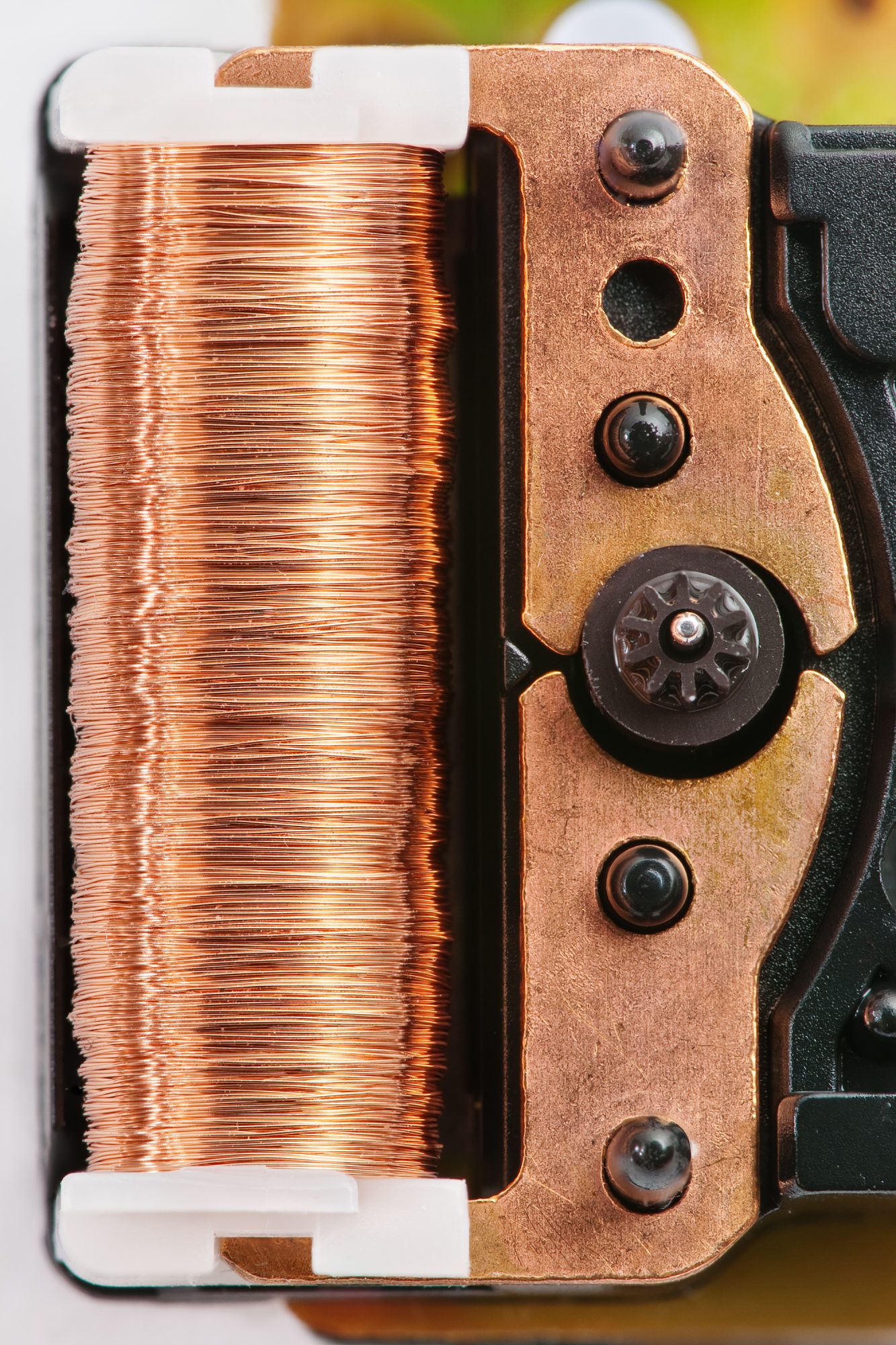 Moteur pas-à-pas de type Lavet d'une montre à quartz