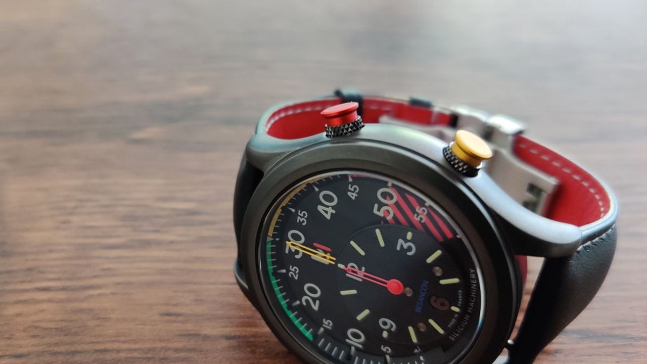 montre à quartz micromoteur sillicium