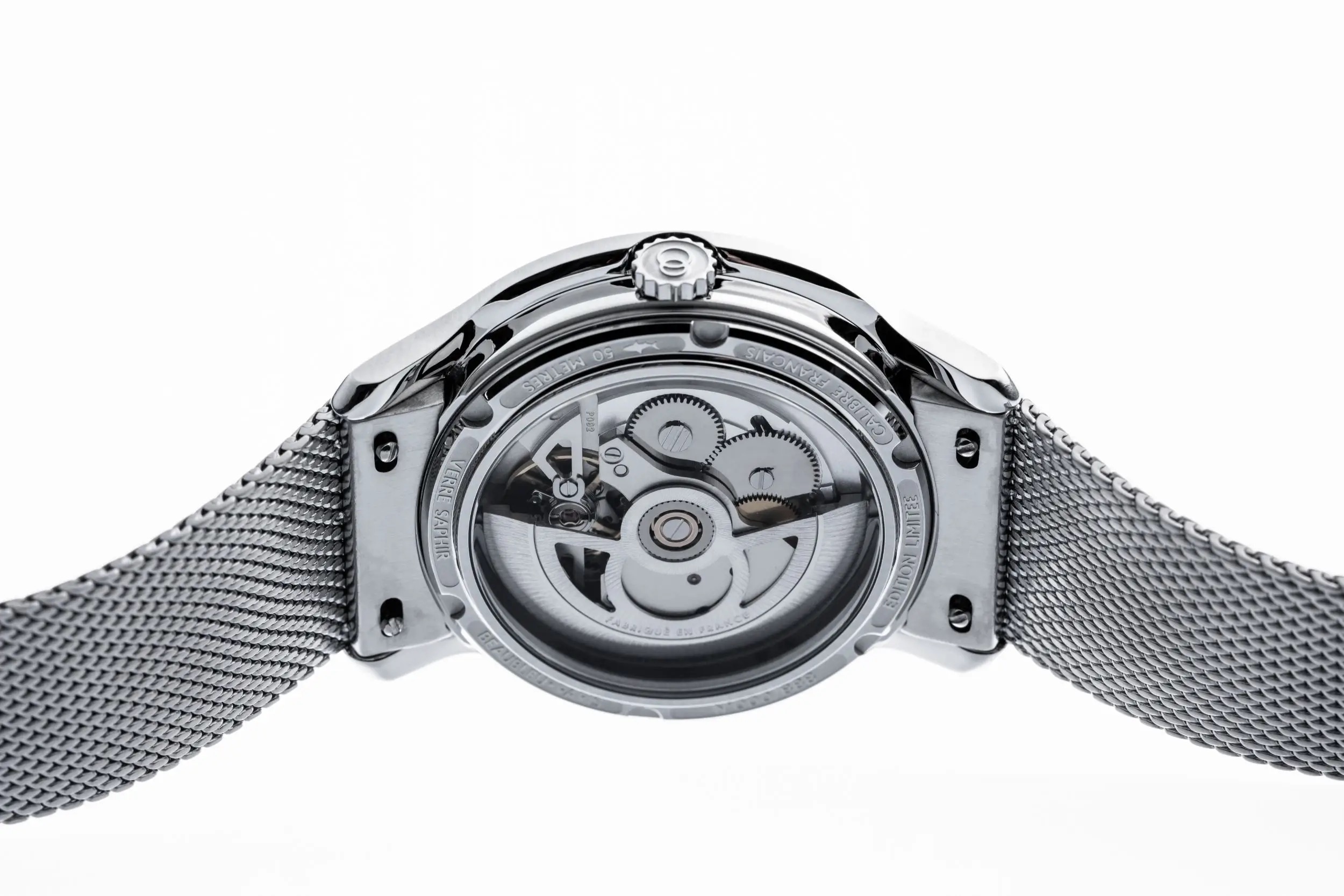 montre baubleu avec une armature ferance ébauches