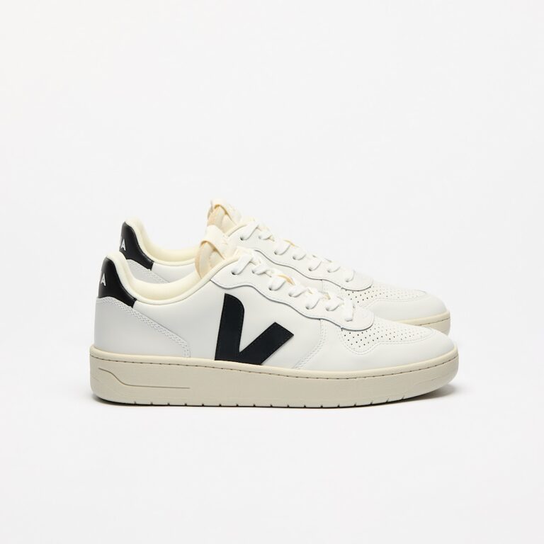 Basket V-10 en cuir blanc avec V noir, Veja