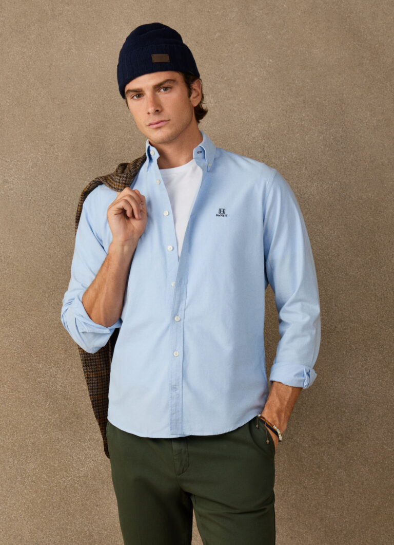 Chemise Oxford unie bleue coupe regular à col boutonné, Hackett, portée