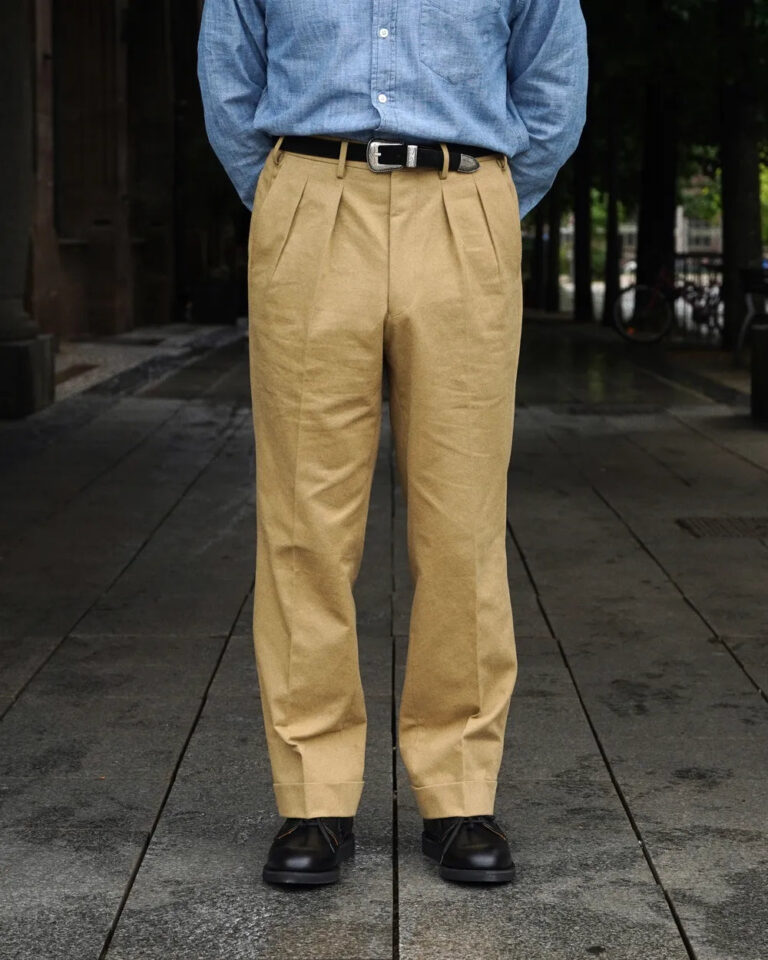 Pantalon chino 125 à double pince couleur sable, Echizenya