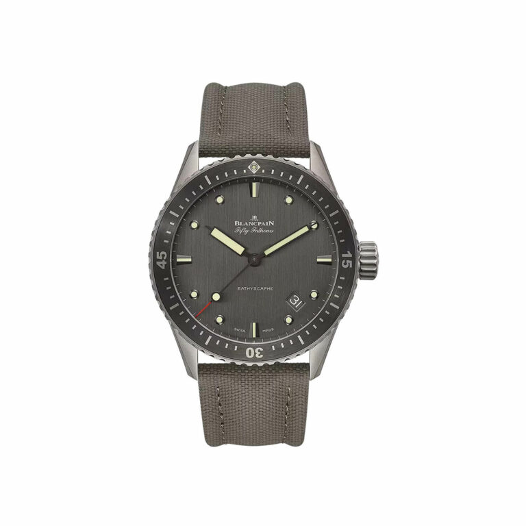 Montre Blancpain Fifty Fathoms Bathyscaphe automatique en titane à cadran gris et lunette céramique, 43 mm