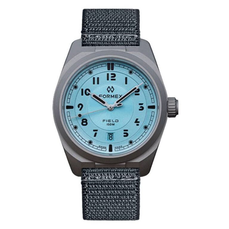 Montre Formex Field Automatic 40 mm en titane à cadran bleu glacier Ice Blue