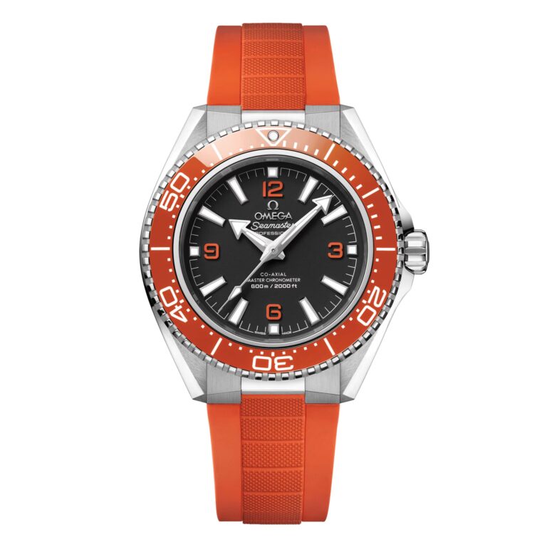 Montre Omega Seamaster Planet Ocean 600M à lunette orange, cadran noir et bracelet caoutchouc orange, 42 mm