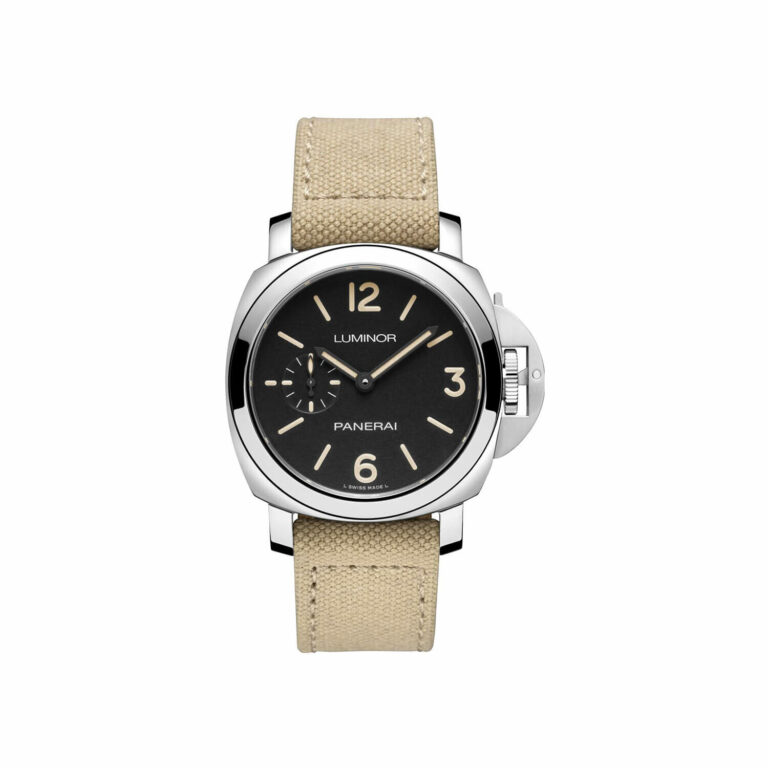 Montre Panerai Luminor à cadran noir, boîtier acier de 42 mm et bracelet textile